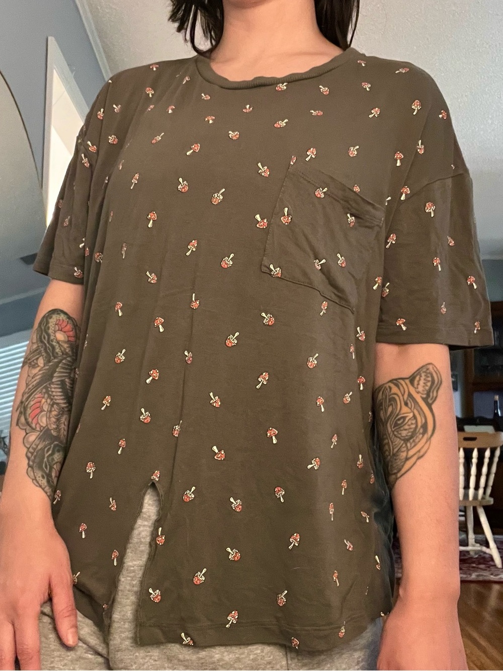 Soft relaxed fit tshirt with mushroom designs